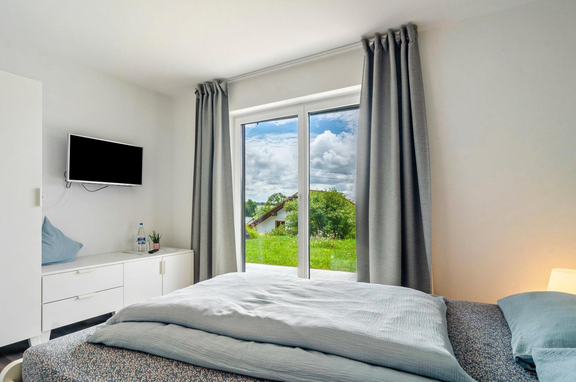 Kleine Auszeit Villa Thalheim  Buitenkant foto